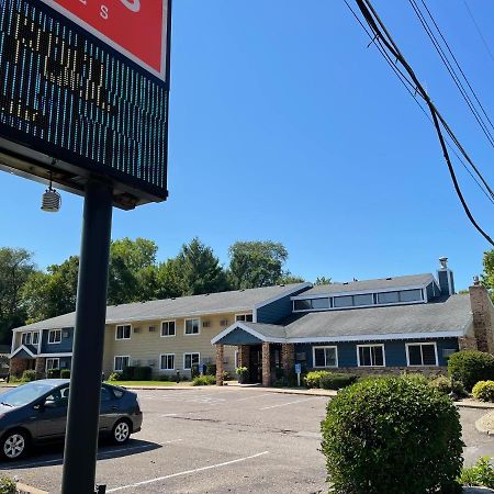 Nichols Inn & Suites Hastings 外观 照片