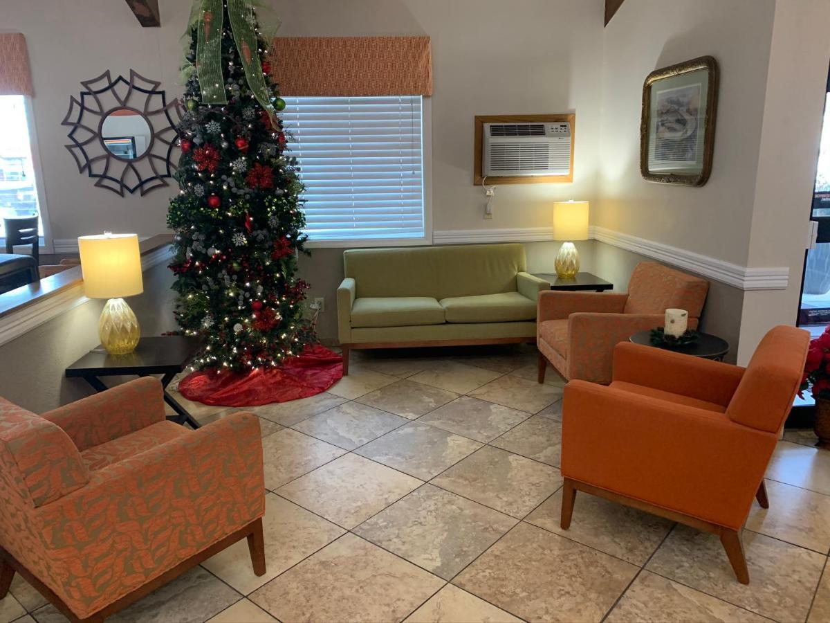 Nichols Inn & Suites Hastings 外观 照片