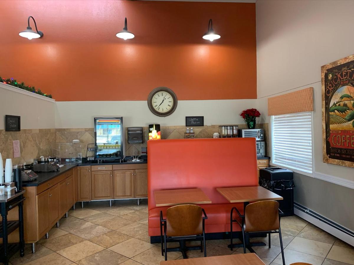 Nichols Inn & Suites Hastings 外观 照片
