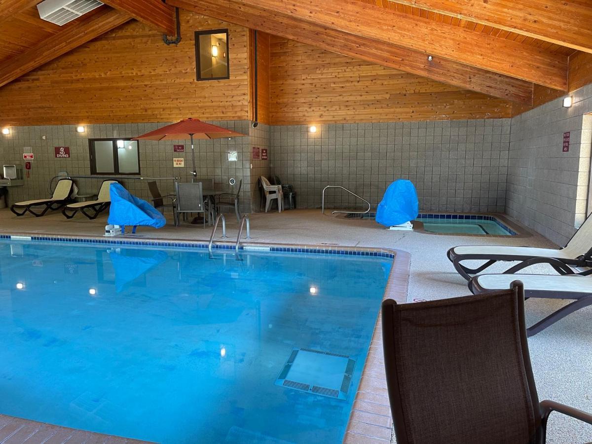 Nichols Inn & Suites Hastings 外观 照片